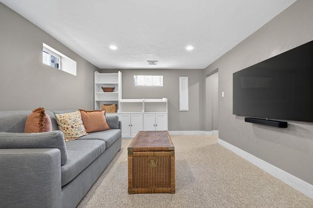 47 Arborview Rd, Boston, MA 02130