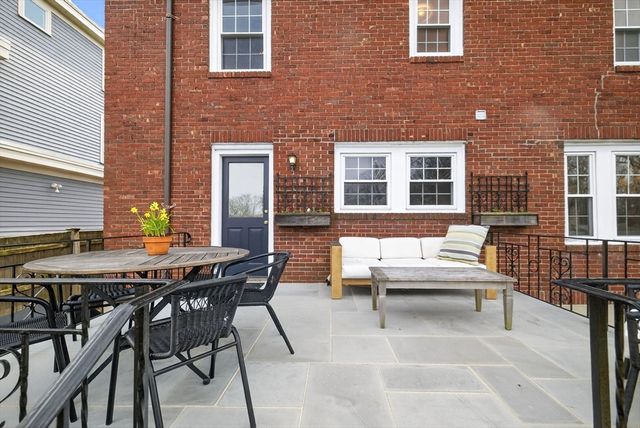 47 Arborview Rd, Boston, MA 02130