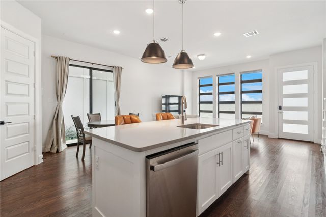 528 Secretariat Drive, Rowlett, TX 75088