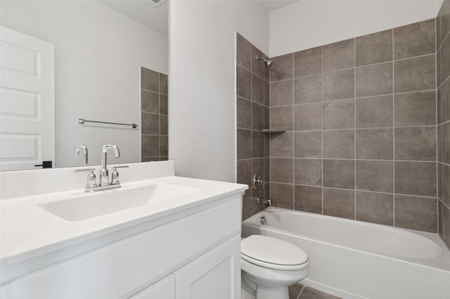 528 Secretariat Drive, Rowlett, TX 75088