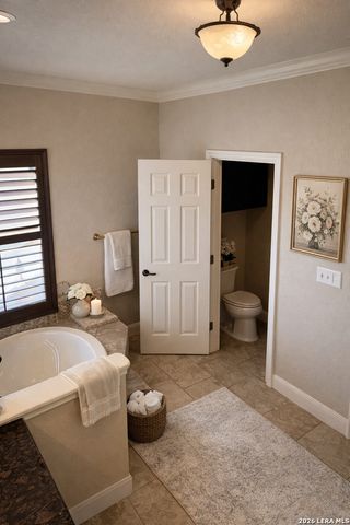 184 Fairway, Floresville, TX 78114