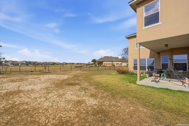 184 Fairway, Floresville, TX 78114