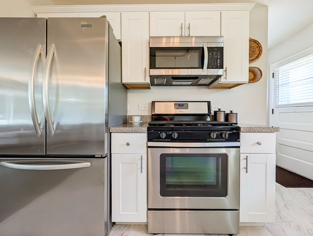 1005 E Irving Park Road, Itasca, IL 60143