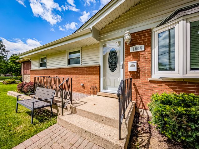 1005 E Irving Park Road, Itasca, IL 60143