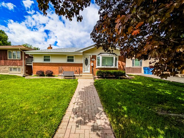 1005 E Irving Park Road, Itasca, IL 60143