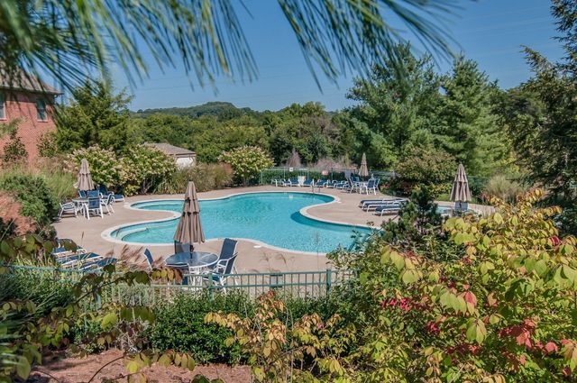 612 Eastcastle Ct, Franklin, TN 37069