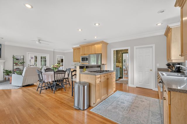 612 Eastcastle Ct, Franklin, TN 37069