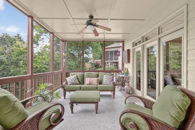 612 Eastcastle Ct, Franklin, TN 37069