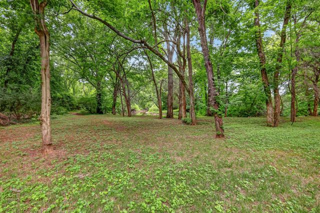 612 Eastcastle Ct, Franklin, TN 37069