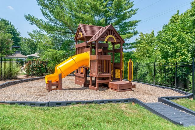 612 Eastcastle Ct, Franklin, TN 37069