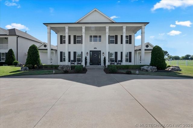 19220 Saddleback Drive, Mounds, OK 74047