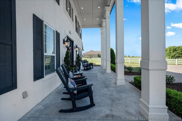 19220 Saddleback Drive, Mounds, OK 74047
