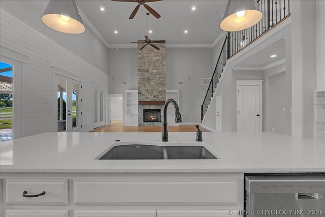 19220 Saddleback Drive, Mounds, OK 74047