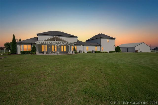 19220 Saddleback Drive, Mounds, OK 74047