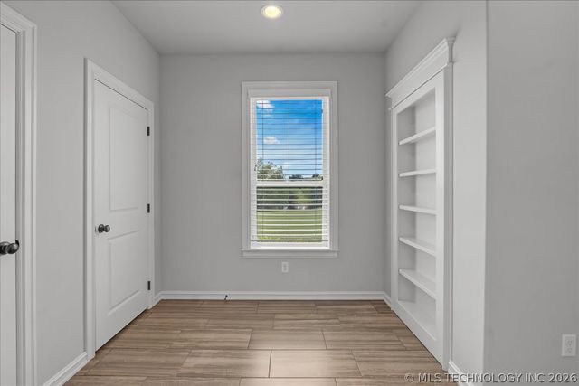 19220 Saddleback Drive, Mounds, OK 74047