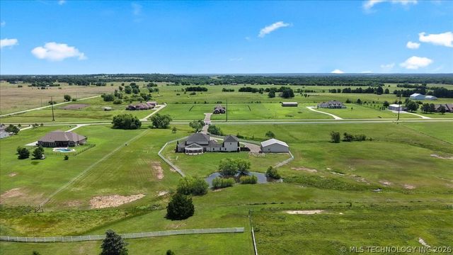 19220 Saddleback Drive, Mounds, OK 74047