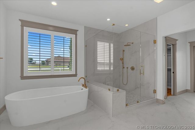 19220 Saddleback Drive, Mounds, OK 74047