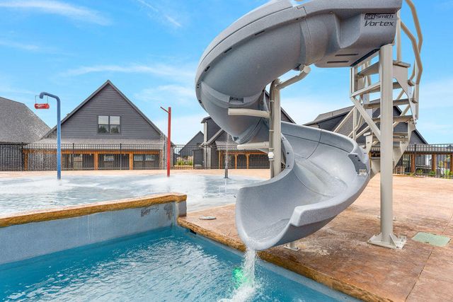 250 Poolside Pass 6, Hollister, MO 65672