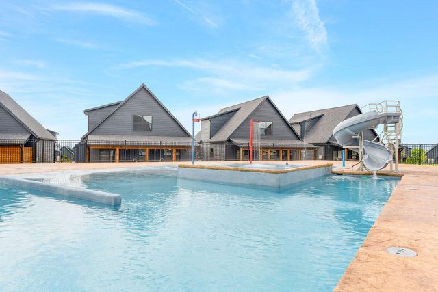 250 Poolside Pass 6, Hollister, MO 65672