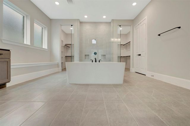 119 Rustica Bloom Trail, Willis, TX 77318