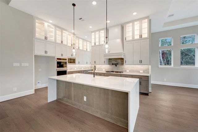 119 Rustica Bloom Trail, Willis, TX 77318