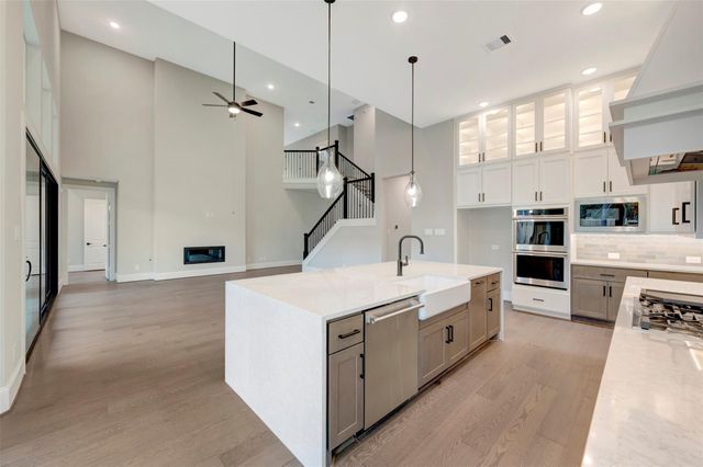 119 Rustica Bloom Trail, Willis, TX 77318