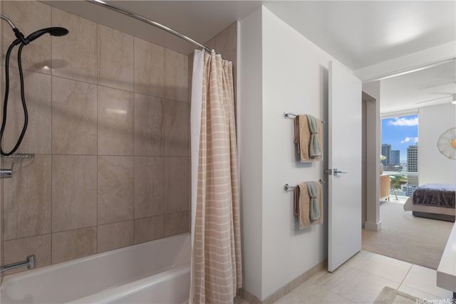 629 Keeaumoku Street 1710, Honolulu, HI 96814