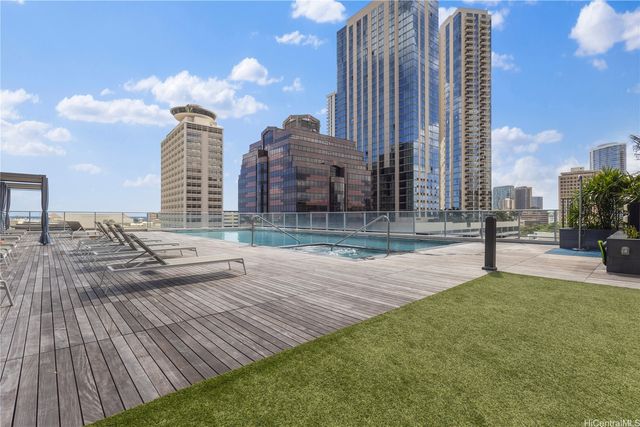 629 Keeaumoku Street 1710, Honolulu, HI 96814