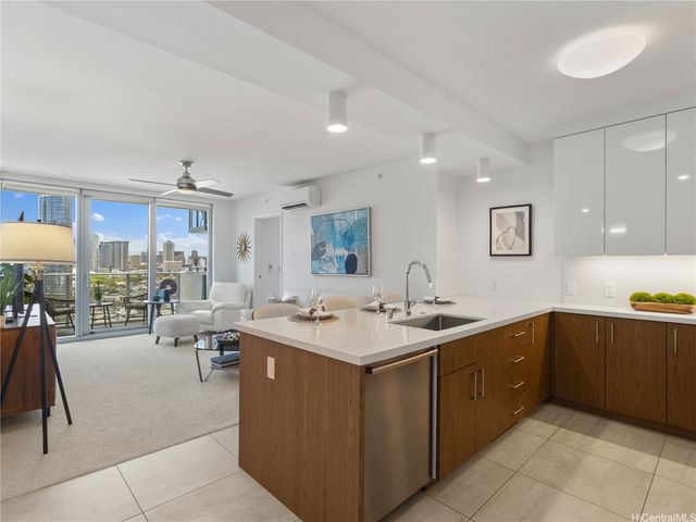629 Keeaumoku Street 1710, Honolulu, HI 96814