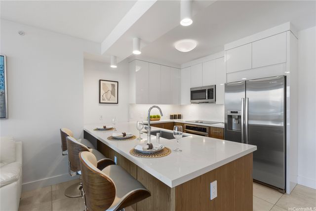 629 Keeaumoku Street 1710, Honolulu, HI 96814