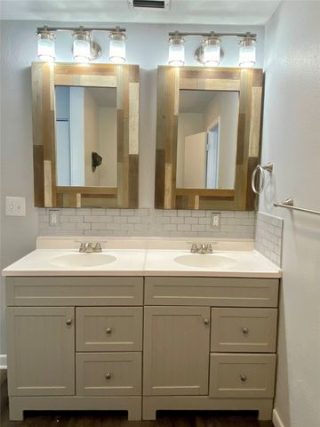 2004 Blue Bird Circle, Bonham, TX 75418