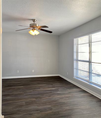 2004 Blue Bird Circle, Bonham, TX 75418