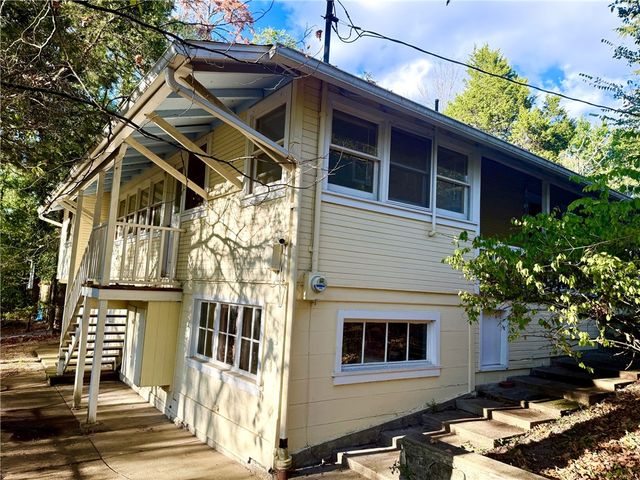 44 Ridgeway Avenue, Eureka Springs, AR 72632