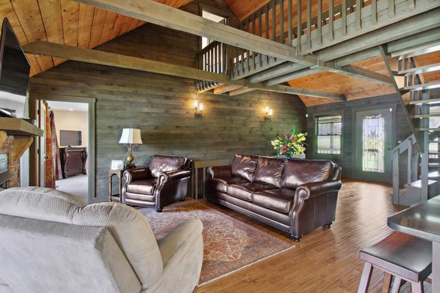100 Acree Ln, Estill Springs, TN 37330