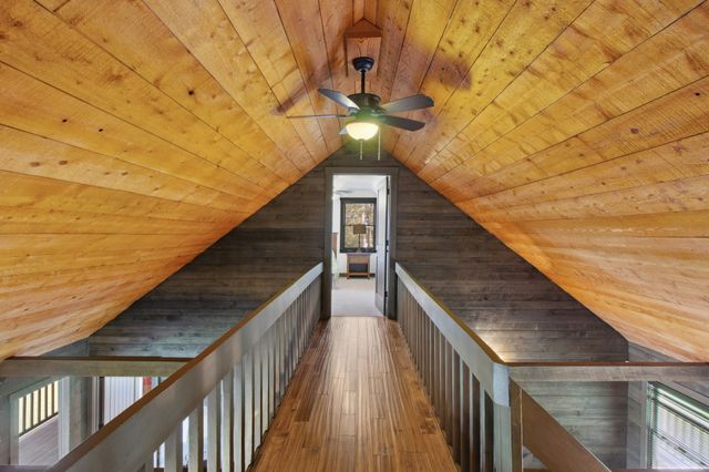 100 Acree Ln, Estill Springs, TN 37330