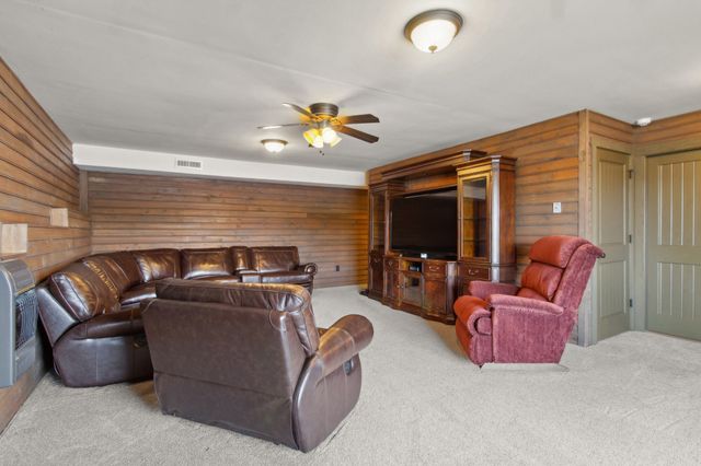 100 Acree Ln, Estill Springs, TN 37330