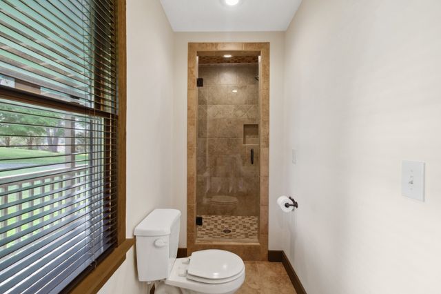 100 Acree Ln, Estill Springs, TN 37330