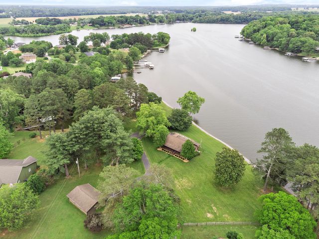 100 Acree Ln, Estill Springs, TN 37330
