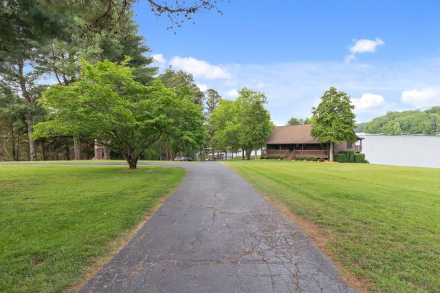 100 Acree Ln, Estill Springs, TN 37330
