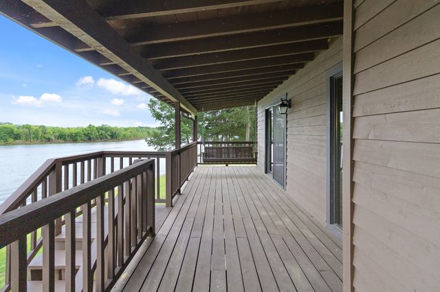 100 Acree Ln, Estill Springs, TN 37330