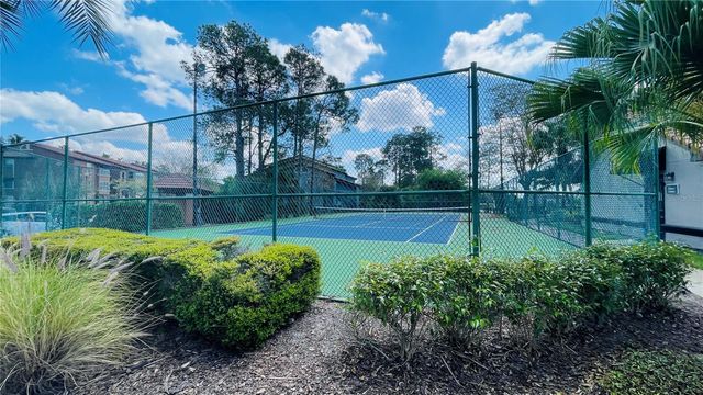 5128 CONROY ROAD 25, Orlando, FL 32811