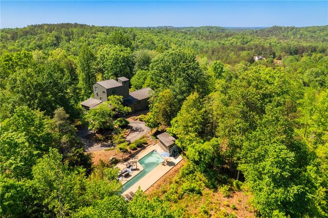 1237 Mile Creek Road, Pickens, SC 29671