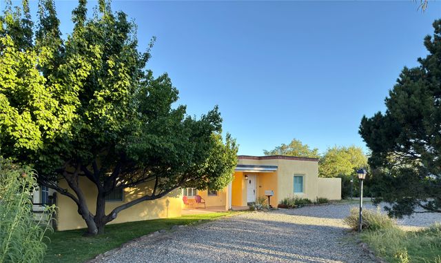 1238 Madrid Road, Santa Fe, NM 87505