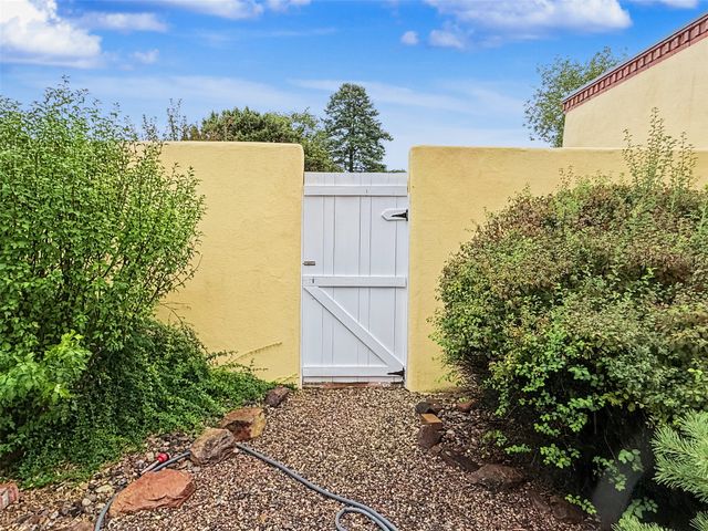 1238 Madrid Road, Santa Fe, NM 87505