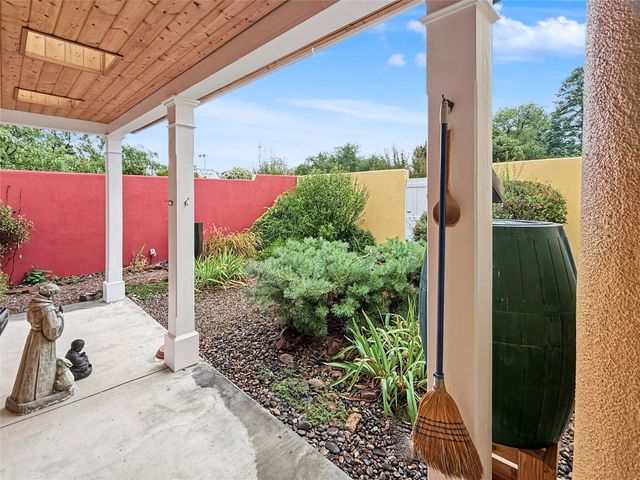 1238 Madrid Road, Santa Fe, NM 87505