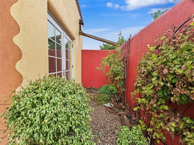 1238 Madrid Road, Santa Fe, NM 87505