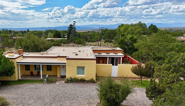 1238 Madrid Road, Santa Fe, NM 87505