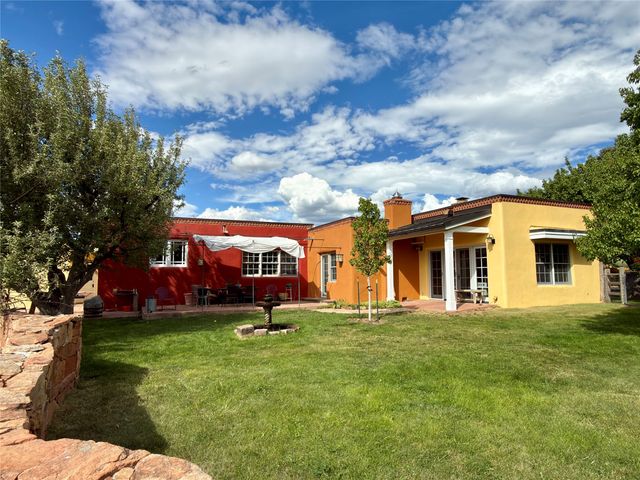 1238 Madrid Road, Santa Fe, NM 87505