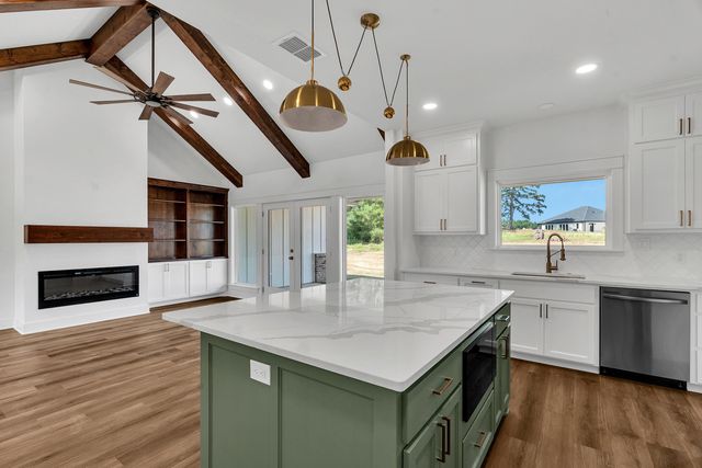 989 County Road 2204 D, Tatum, TX 75691