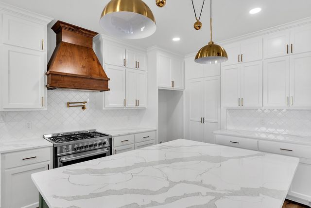 989 County Road 2204 D, Tatum, TX 75691